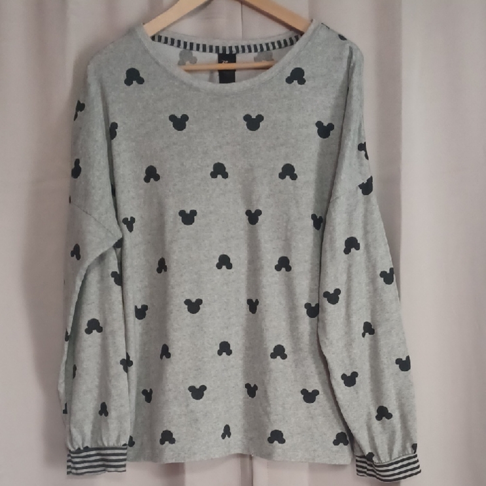 Disney Soft Knit Gray Long Sleeve Top, Mickey Mouse Pattern